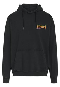 Sort hættetrøje lavet af blødt stof, med en forlomme, snøre i hætten og tekstgrafik i flere farver med ordet "Rebel" på brystet.