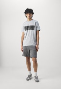 BOSS SEWALK - Teplákové kalhoty - light/pastel grey