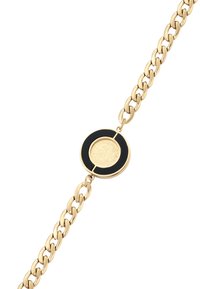 Bracciale a catena in tono d'oro con un accento centrale circolare in smalto nero e un design di medaglione in oro testurizzato.