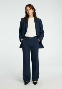 Selected Femme MIT WEITEM BEIN NADELSTREIFEN - Kalhoty - dark sapphire
