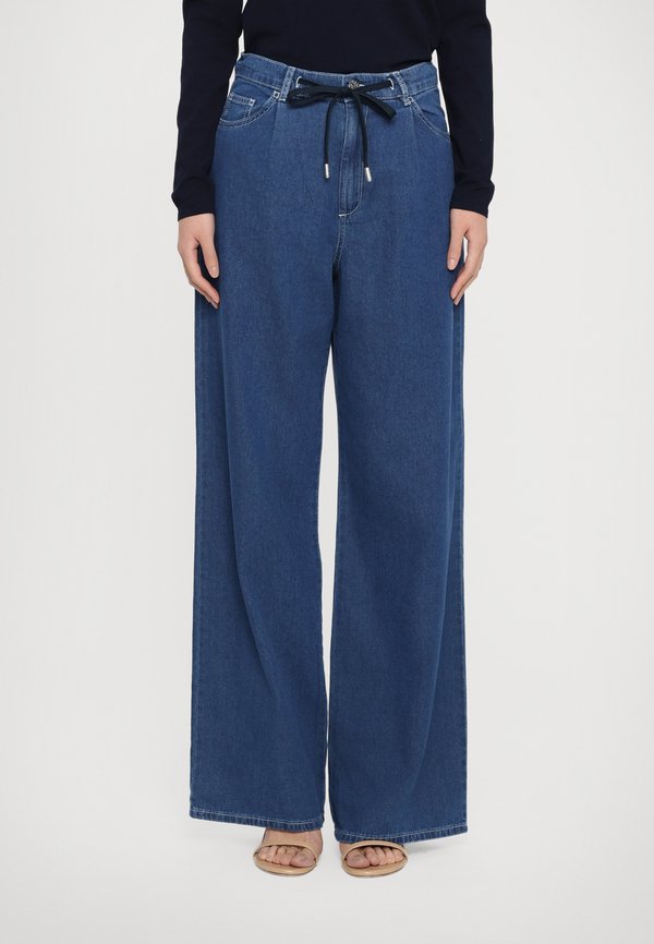 NANNY - Jeans Relaxed Fit - light worn denim