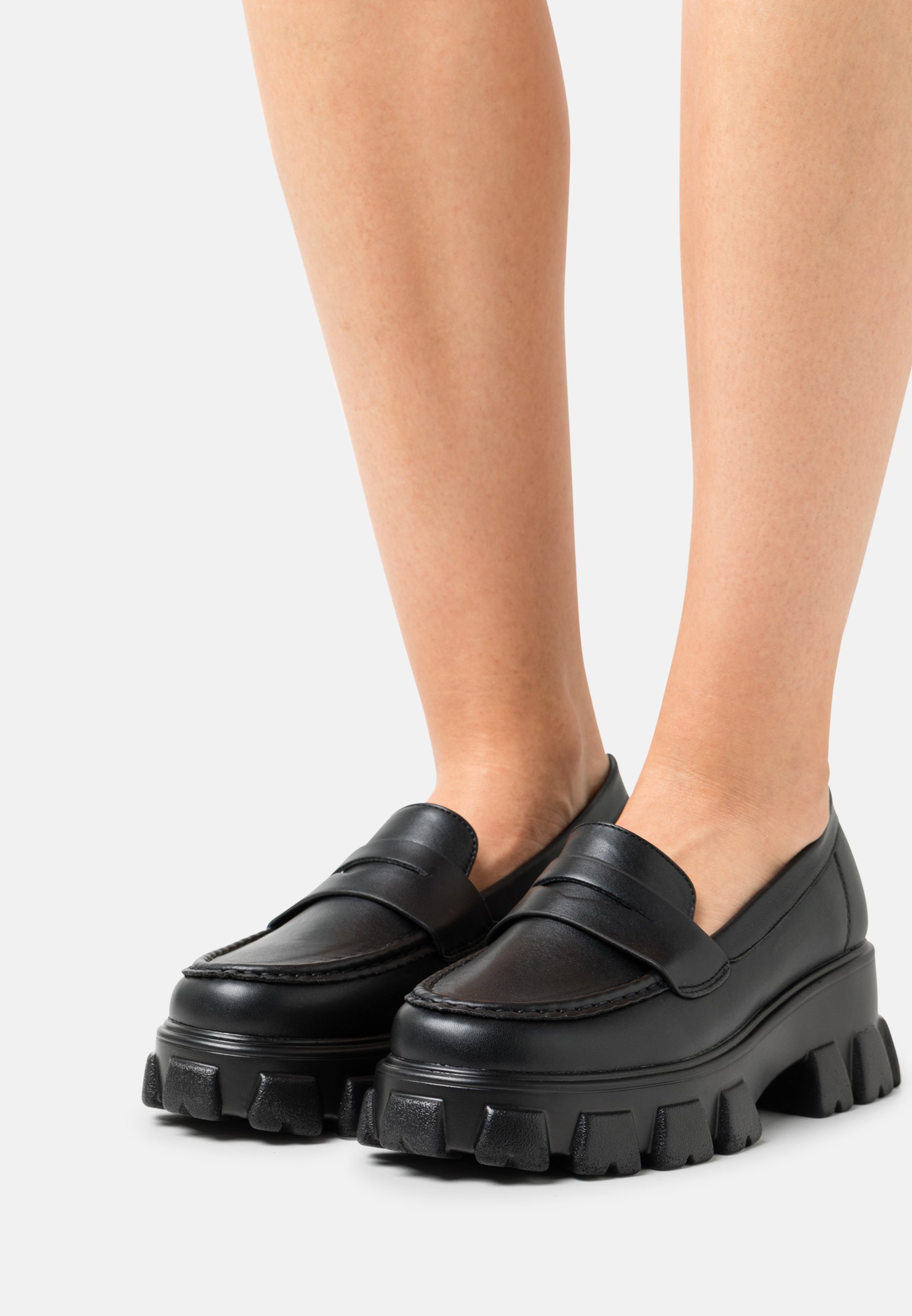 chaussures glamorous