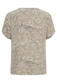 Topp med kort ärm i ett lätt, texturerat tyg, med en beige botten och bruna prickiga mönster överallt. Rund halsringning.