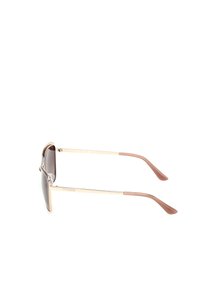 Occhiali da sole con montatura dorata e lenti marroni sfumate, con punte delle aste in un rosa-marrone testurizzato, realizzati in metallo leggero.