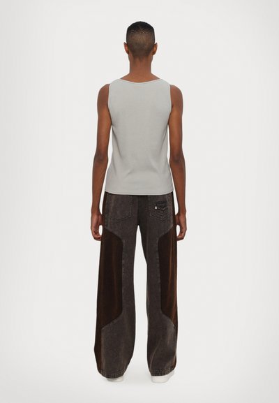 Han Kjøbenhavn SLIM TANK UNISEX - Μπλούζα - steel grey