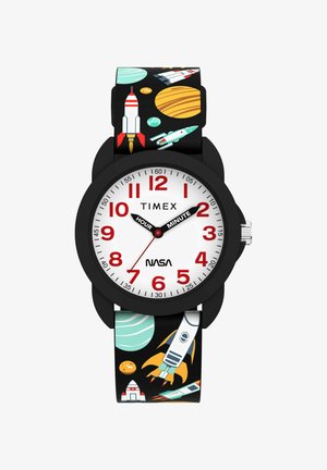 Vaikų Timex analoginis laikrodis su raudonais skaičiais, pažymėtais valandos ir minutės rodyklėmis, juodu korpusu ir erdvės tema dekoruotu dirželiu su raketomis ir planetomis.