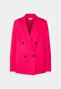 Felle roze blazer met dubbele rij knopen, brede revers, vier zwarte knopen en twee voorzakken met klep tegen een witte achtergrond.