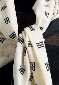 By Malene Birger CIALOS SARONG - Fular - white
