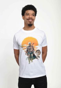 Henry Tiger STAR WARS: THE MANDALORIAN MANDO CHILD WALK UNISEX - T-shirt z nadrukiem