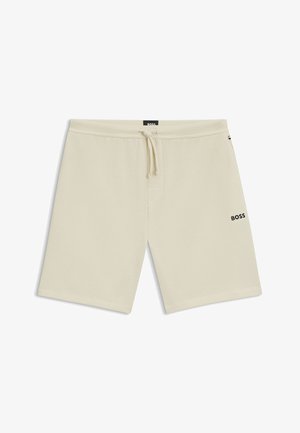Beige cargo shorts yang terbuat dari kain tekstur, dilengkapi dengan pinggang elastis dengan tali serut dan logo kecil "BOSS" berwarna hitam di samping.