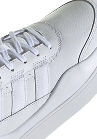 adidas Performance Baskets basses - weissweissweiss