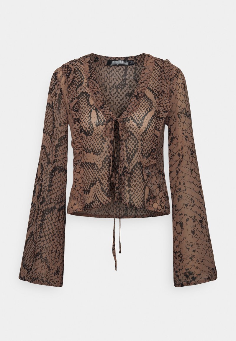 Blusa leve de seda castanha com padrão de cobra, mangas longas e largas, bordas com babados, decote em V e fecho com laço na parte frontal. Tecido leve.