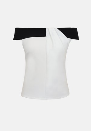 Top bianco senza maniche con scollo a barca, caratterizzato da una larga fascia nera lungo lo scollo e un dettaglio plissettato asimmetrico sul davanti.