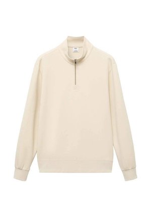Cremefarbener Pullover mit hohem Kragen, halbem Reißverschluss an der Vorderseite, langen Ärmeln sowie gerippten Bündchen und Saum. Glatte, weiche Stofftextur.