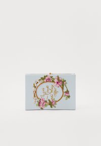 BOOK CLUTCH LOVE FINDS THE WAY - Pikkulaukku - cloud