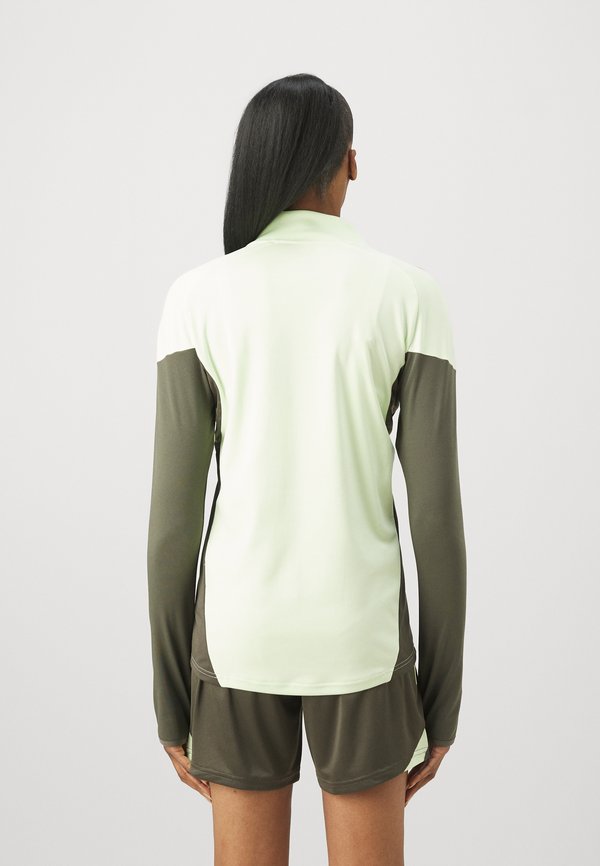 REAL MADRID - Long sleeved top - almost lime2