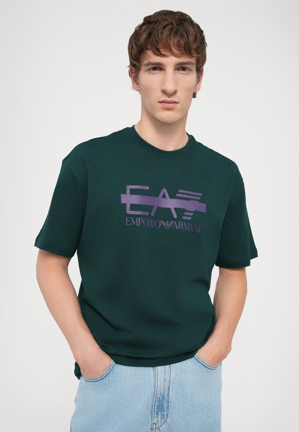 TRAIN LOGO TEE - Print T-shirt - ponderosa pine3