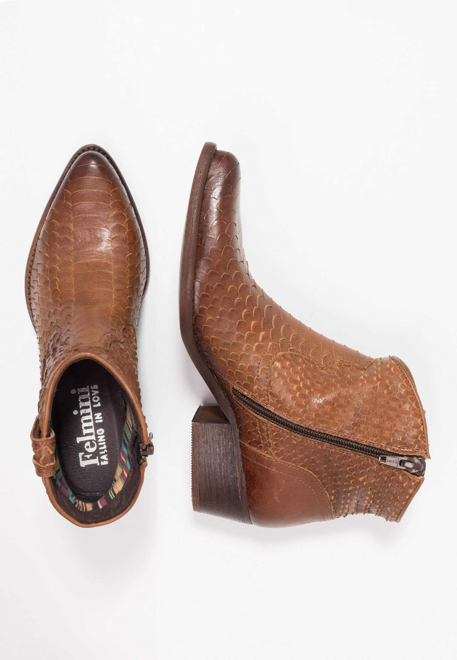 felmini falling in love boots