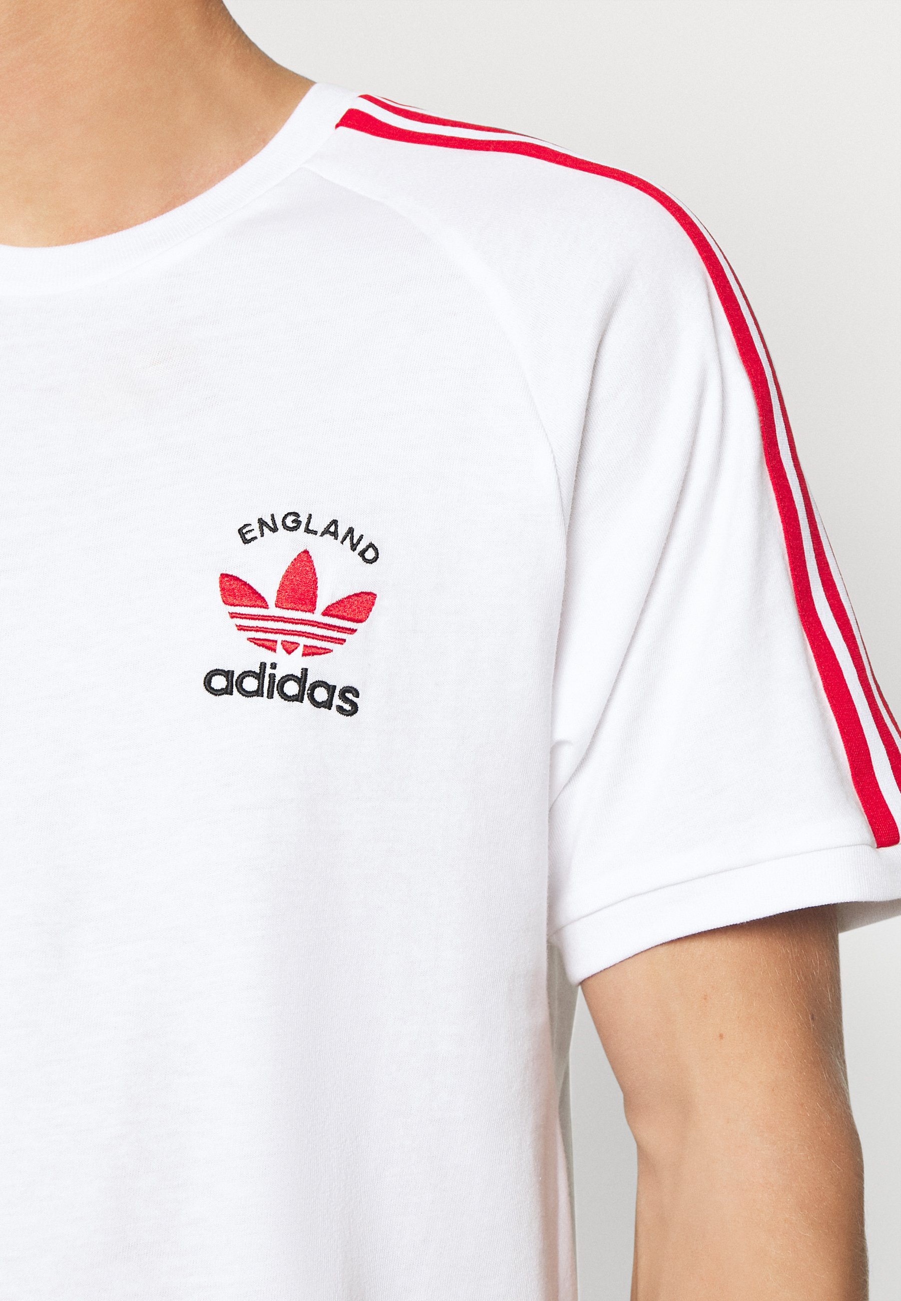 adidas Originals STRIPES SPORTS INSPIRED SHORT SLEEVE TEE adidas Originals STRIPES SPORTS INSPIRED SHORT SLEEVE TEE
