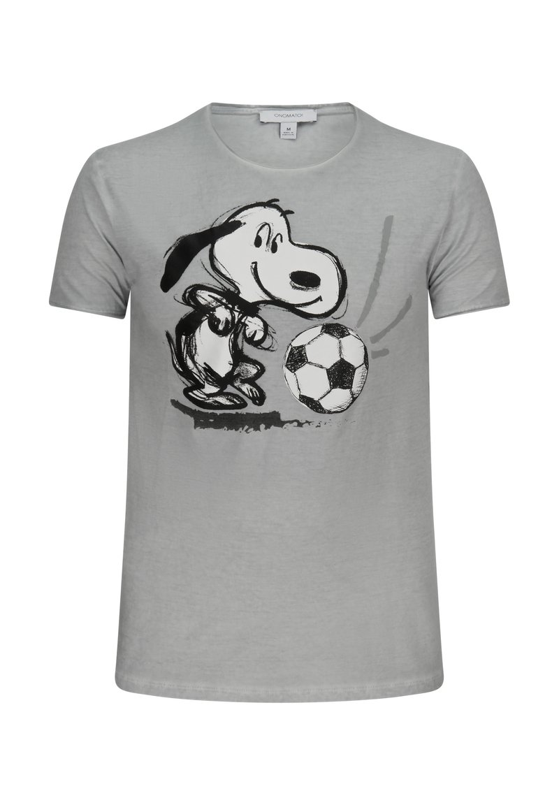 Camiseta de algodón gris con un perro de dibujos animados negro jugando con un balón de fútbol, diseño simple, cuello redondo, mangas cortas.