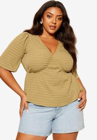 Curves Like These CRINKLE UNDERBUST FLUTTER SLEEVE PEPLUM REGULAR FIT - Bluse - khaki green