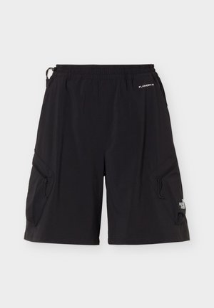 Pantaloni scurți sport negri cu talie elastică, două buzunare laterale cu fermoar și logo-uri albe mici pe coapsa dreaptă și partea superioară a taliei.