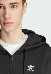 adidas Originals TREFOIL ESSENTIALS FULL-ZIP - Felpa con zip - black