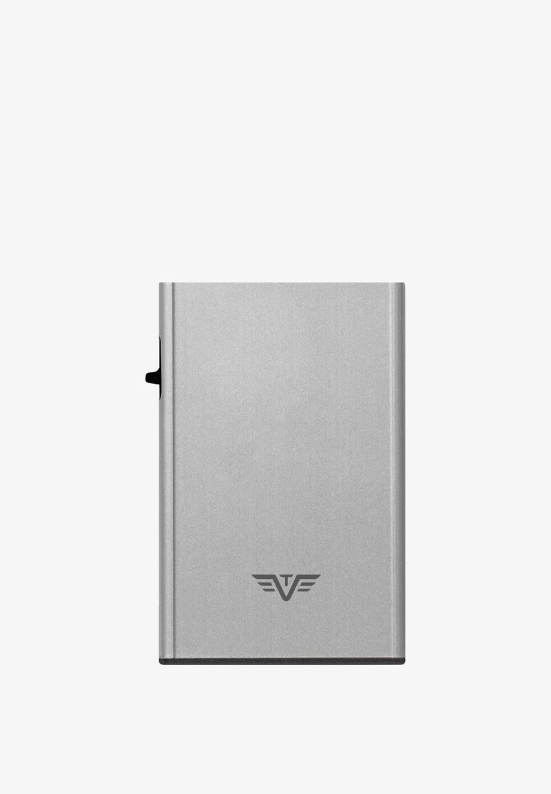 Portefeuille en métal rectangulaire argenté avec une surface texturée, doté d'un mécanisme de glissement noir et d'un petit logo en bas.