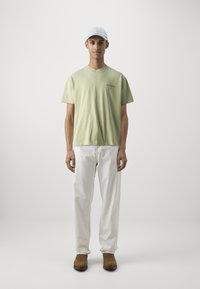 AllSaints UNDERGROUND CREW - Camiseta estampada - sylvan green