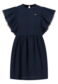 Granatowa sukienka z krótkimi, rozkloszowanymi rękawami i koronkowym wykończeniem. Posiada teksturowany materiał z otwartym wzorem oraz mały akcent w kształcie motyla na klatce piersiowej.