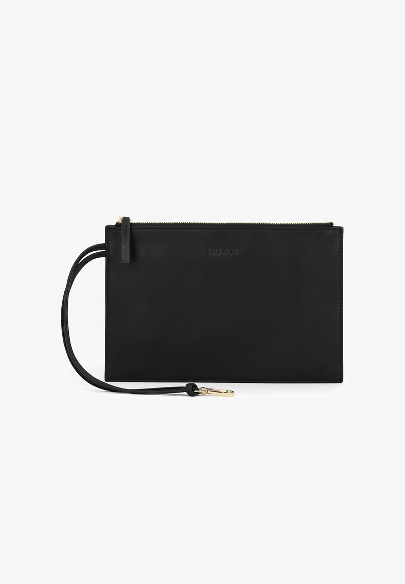 Pouch din piele neagră cu o textură netedă și fermoar auriu. Are o curea detașabilă și un design minimalist cu un logo embosat.