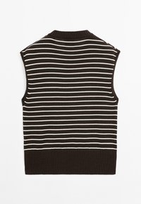 Gilet a maniche corte in maglia marrone con strisce bianche orizzontali. Orlo e collo a coste, con una texture liscia. Design semplice e minimalista.