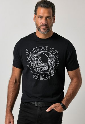 JP1880, T-SHIRT, SHORT SLEEVE, CHEST PRINT, UP TO 8XL - T-Shirt print - black