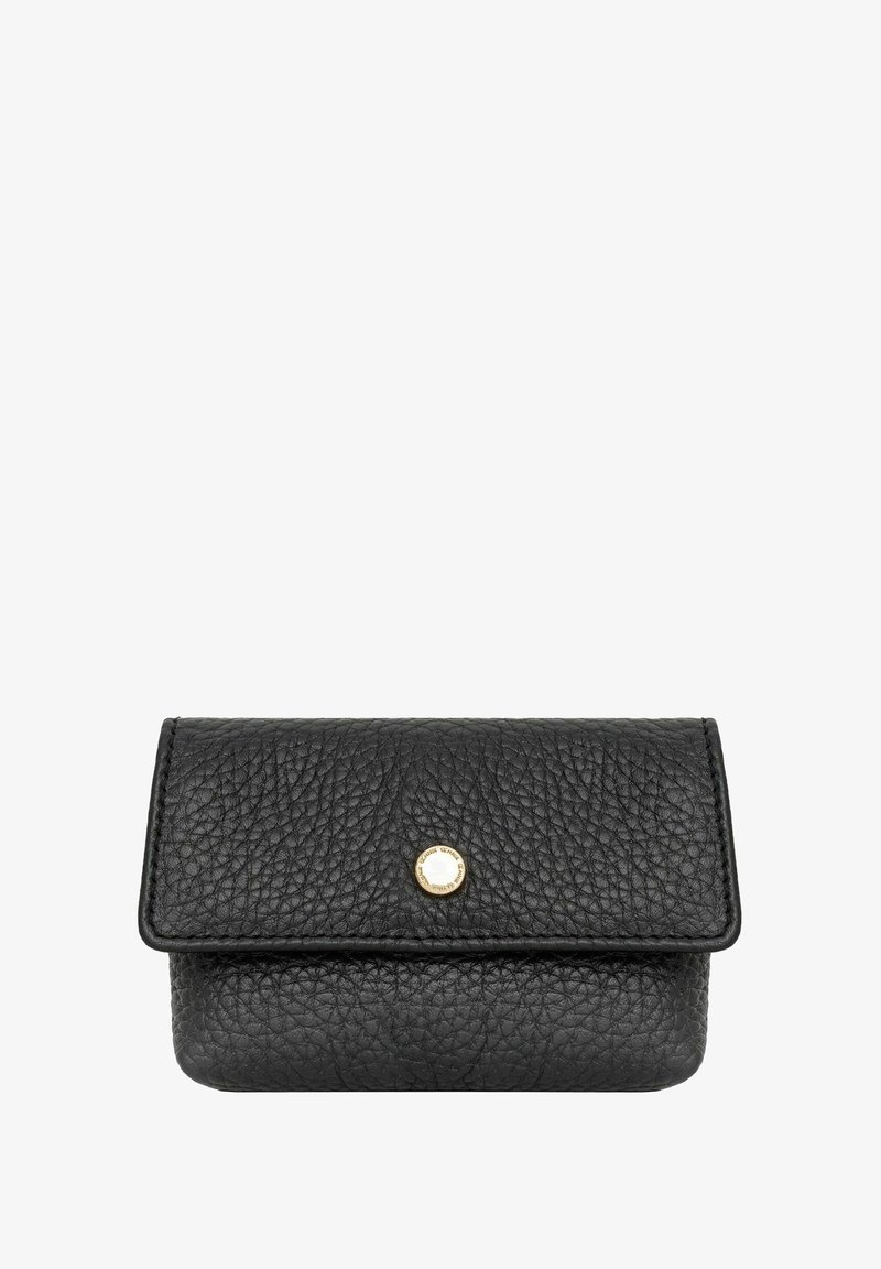 Czarny skórzany portfel o strukturalnej fakturze, z złotym zapięciem na zatrzask i prostokątnym kształcie. Kompaktowy design odpowiedni do małych przedmiotów.