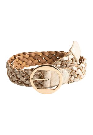 Ceinture en cuir beige clair tressée avec boucle ronde en or et fil métallique décoratif tissé dans les tresses.