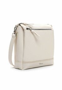 Krydsbodytaske i cremefarvet læder med en struktureret overflade, sølv hardware og en lynlåslomme foran med kvastedetaljer.