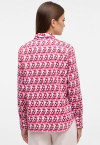 Eterna PRINT REGULAR FIT - Button-down blouse - weinrot
