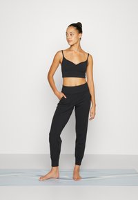 lululemon ALIGN™ HR czarny
