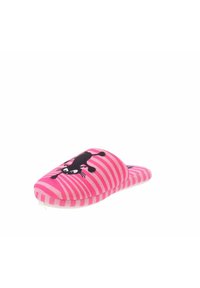 Pantofole rosa scivolate con un design di gatto nero sulla parte superiore, caratterizzate da un tessuto a righe bianche e rosa e una suola imbottita.