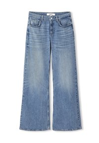 Jeans de mezclilla de cintura alta en azul claro, con piernas anchas, cierre frontal de botón y cremallera, y diseño de cinco bolsillos.