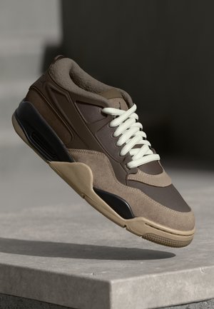 AIR JORDAN 4 UNISEX - Tenisice - ironstone/med olive/baroque brown/light bone/khaki/black