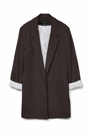 Melns bleizeris ar brīvu piegriezumu, ar divām priekšējām kabatām un svītrainiem baltiem un melniem manžetēm. Gluds audums ar vienu pogu.