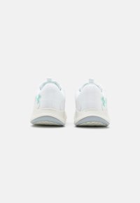 Under Armour CHARGED AURORA 2 - Treningssko - white/white clay/radial turquoise