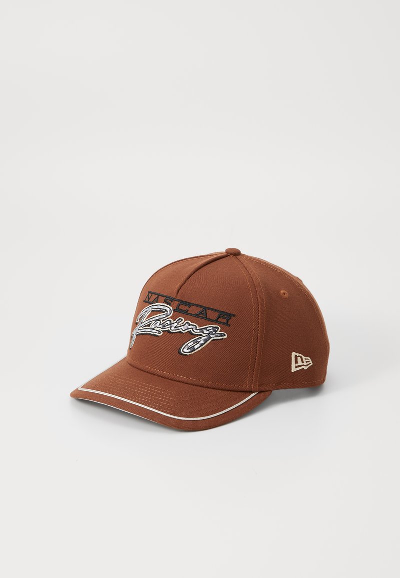 New Era - 9FORTY M-CROWN A-FRAME - Cap - brown, Enlarge
