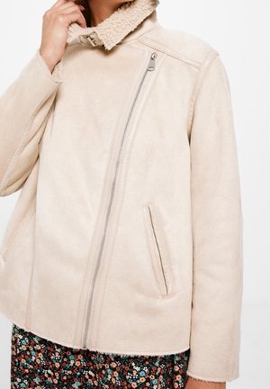 Kurtka ze skóry ekologicznej