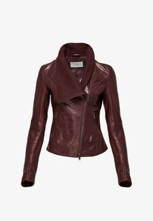 Burgunderfarbene Lederjacke mit großem, umgeschlagenem Kragen, asymmetrischem Reißverschluss und zwei vorderen Taschen. Glatte Textur und taillierte Passform.