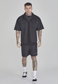 SIKSILK Shirt - black