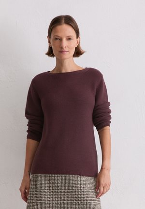 - Sweter