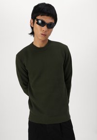 Thumbnail Image 5