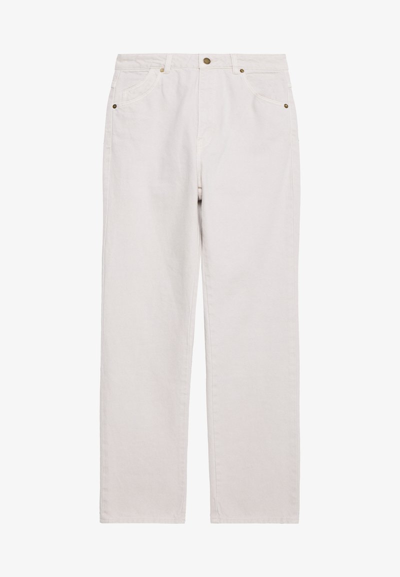 Calças de ganga bege claro, com corte reto, cinco bolsos e detalhes em metal na cintura e nos bolsos.